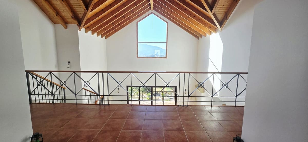 4 soveværelse Villa til salg i Mijas med swimmingpool garage - € 1.450.000 (Ref: 9617980)