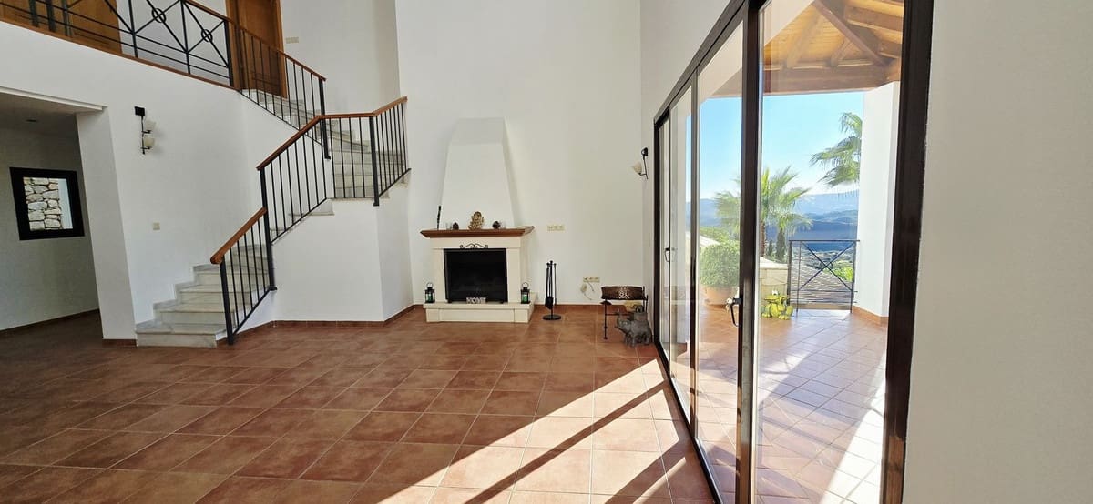 4 soveværelse Villa til salg i Mijas med swimmingpool garage - € 1.450.000 (Ref: 9617980)