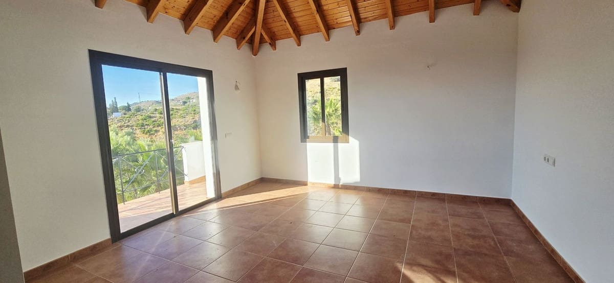 4 soveværelse Villa til salg i Mijas med swimmingpool garage - € 1.450.000 (Ref: 9617980)