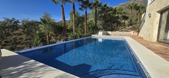 4 soveværelse Villa til salg i Mijas med swimmingpool garage - € 1.450.000 (Ref: 9617980)