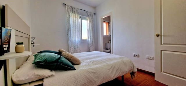 2 soveværelse Penthouse til salg i Fuengirola med swimmingpool garage - € 419.000 (Ref: 9617981)