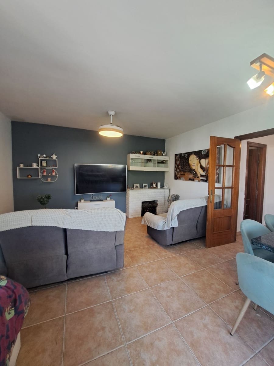 3 sypialnia Dom na sprzedaż w El Coto z basenem garażem - 350 000 € (Ref: 9617985)