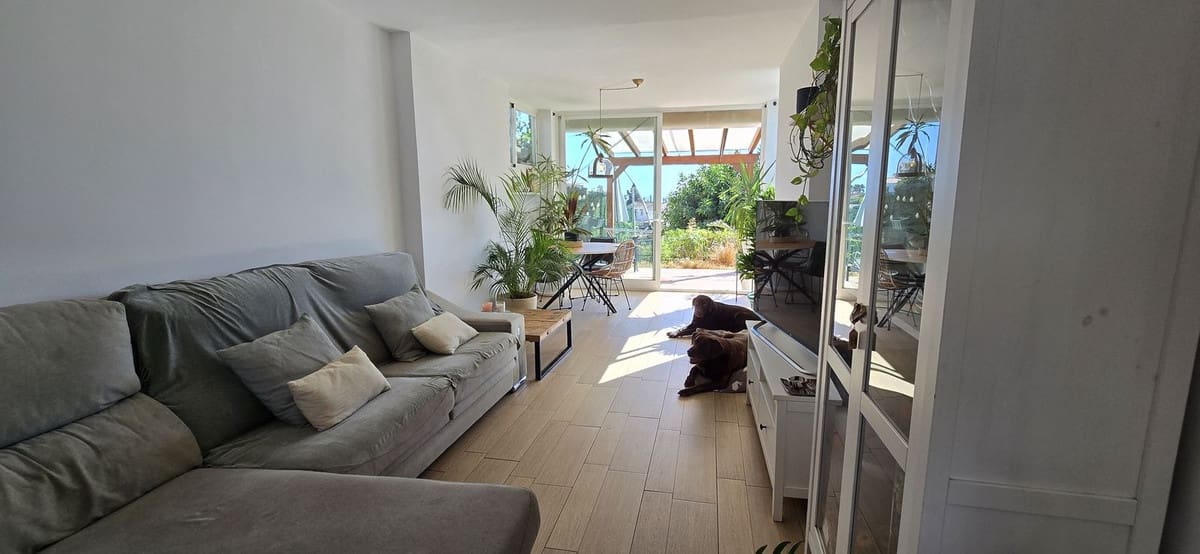 1 sypialnia Apartament na sprzedaż w El Faro z basenem - 255 000 € (Ref: 9617986)