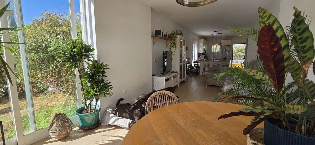 1 sypialnia Apartament na sprzedaż w El Faro z basenem - 255 000 € (Ref: 9617986)