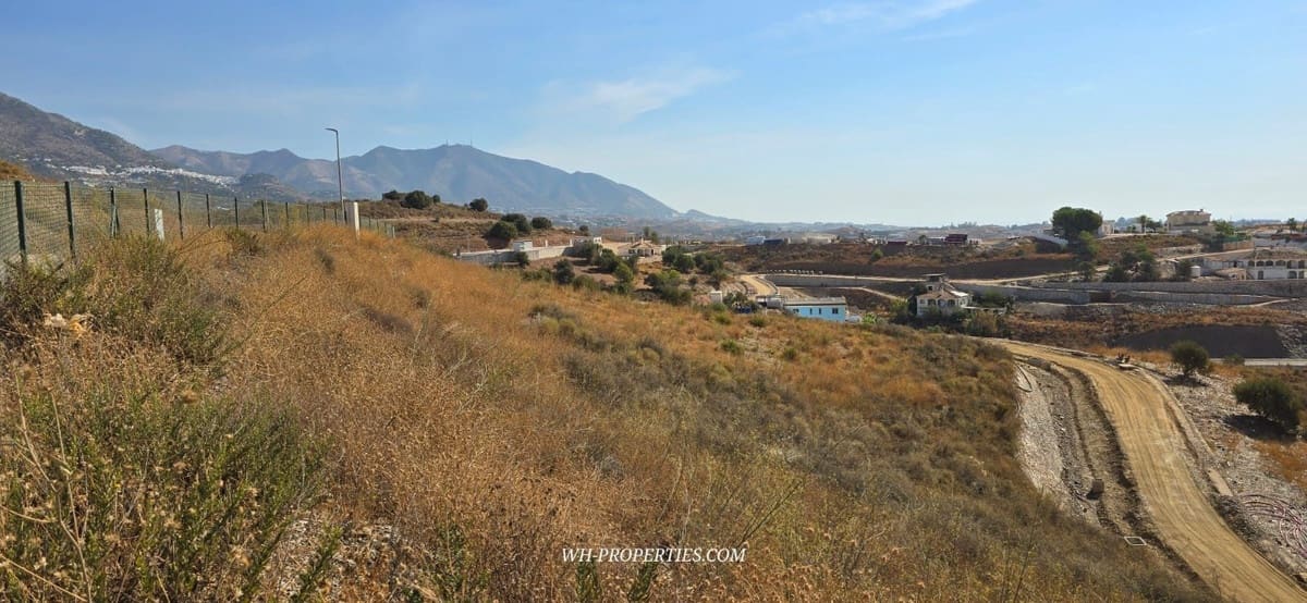 Building Plot for sale in Mijas Golf - € 175,000 (Ref: 9617988)