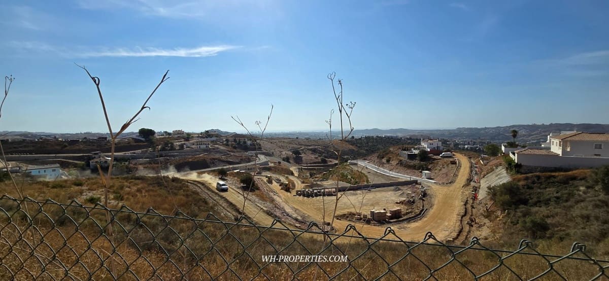 Building Plot for sale in Mijas Golf - € 175,000 (Ref: 9617988)