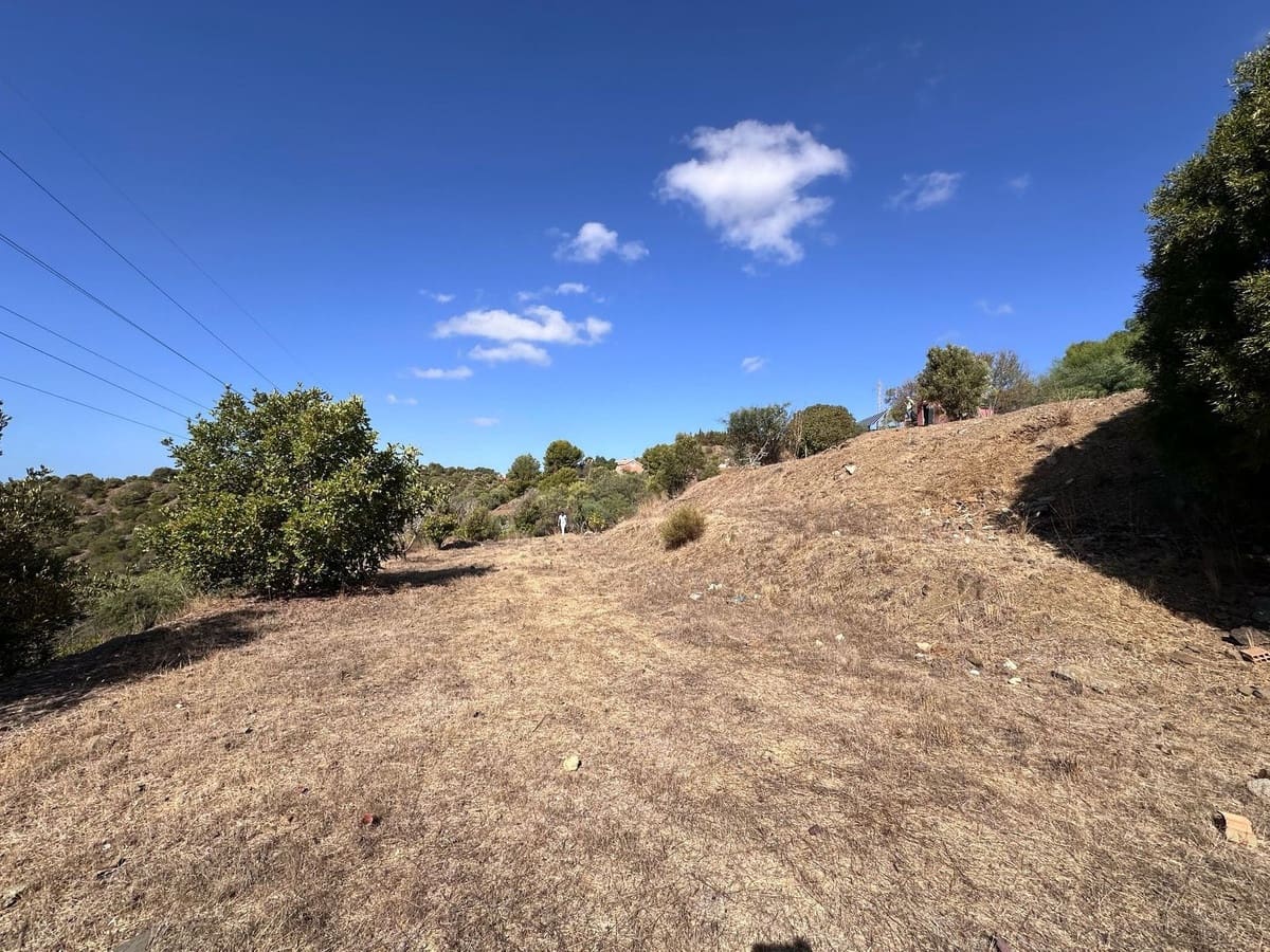 Teren niezagospodarowany na sprzedaż w Cabopino - 2 900 000 € (Ref: 9617989)