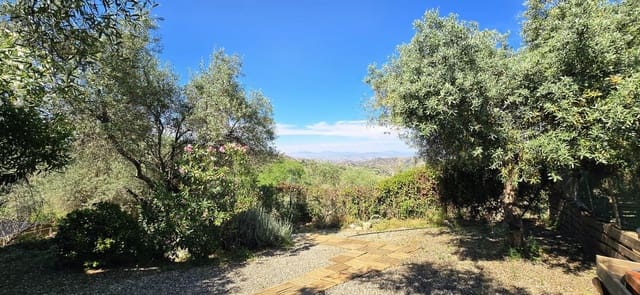 3 bedroom Villa for sale in Monda with pool - € 249,500 (Ref: 9617990)