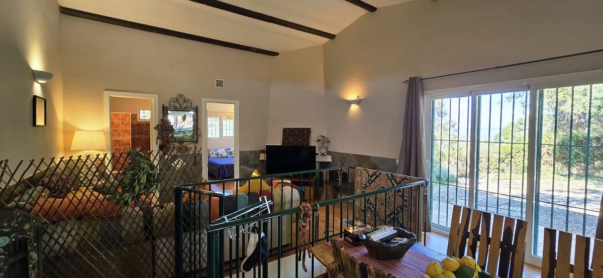 3 bedroom Villa for sale in Monda with pool - € 249,500 (Ref: 9617990)