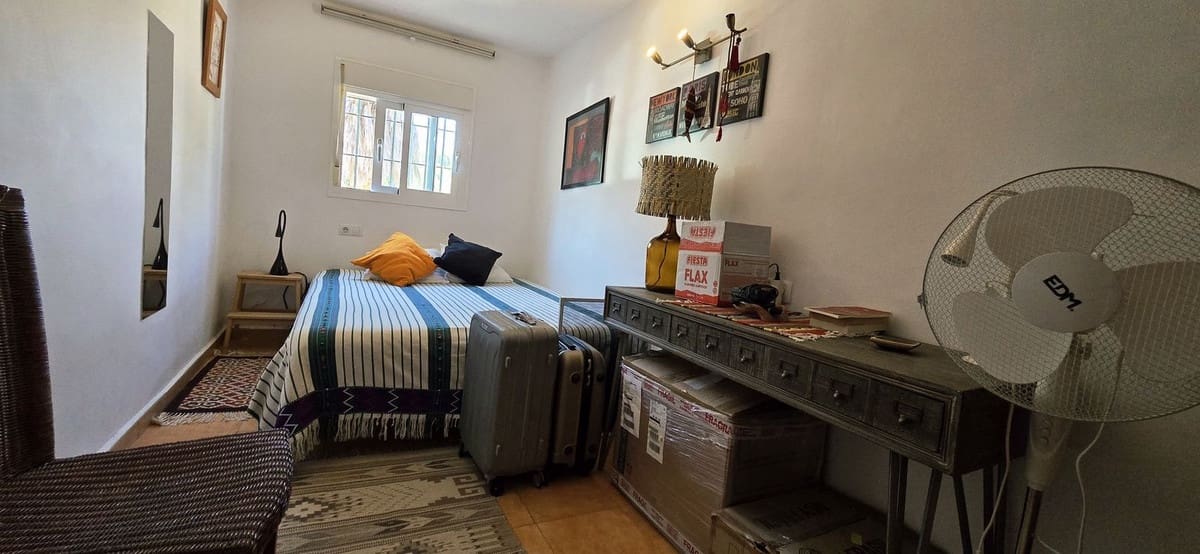 3 bedroom Villa for sale in Monda with pool - € 249,500 (Ref: 9617990)