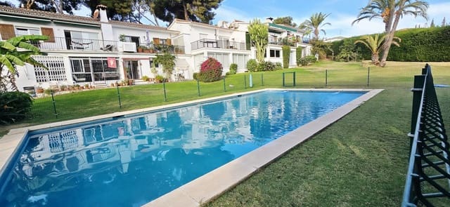 3 soveværelse Lejlighed til salg i Nueva Andalucia, Marbella med swimmingpool garage - € 420.000 (Ref: 9617991)