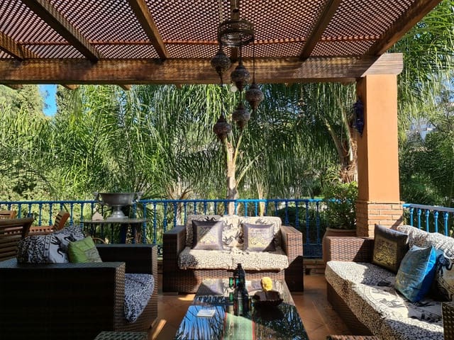 4 soveværelse Villa til salg i Campo Mijas, Mijas med swimmingpool garage - € 870.000 (Ref: 9617992)