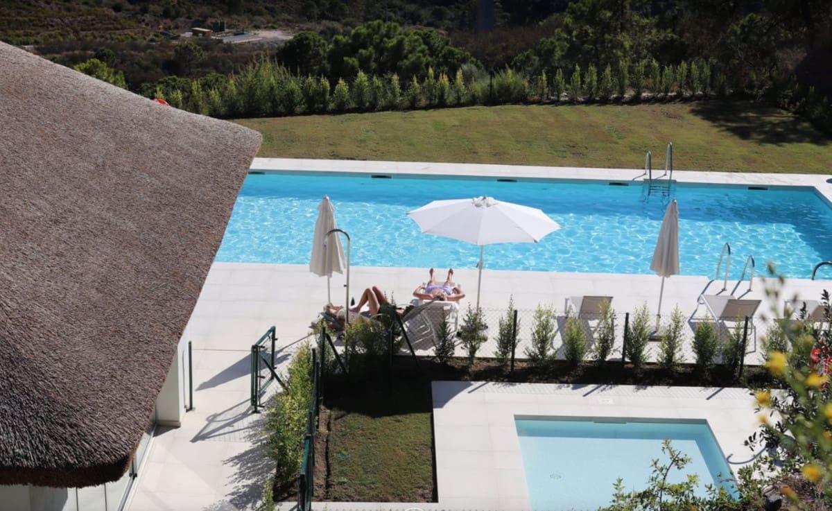 2 bedroom Apartment for sale in Marbella with pool garage - € 690,000 (Ref: 7854420)