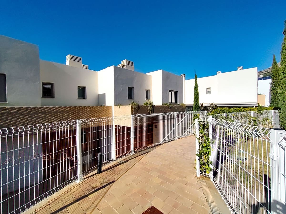 4 sovrum Hus till salu i Mijas med pool garage - 950 000 € (Ref: 8690310)
