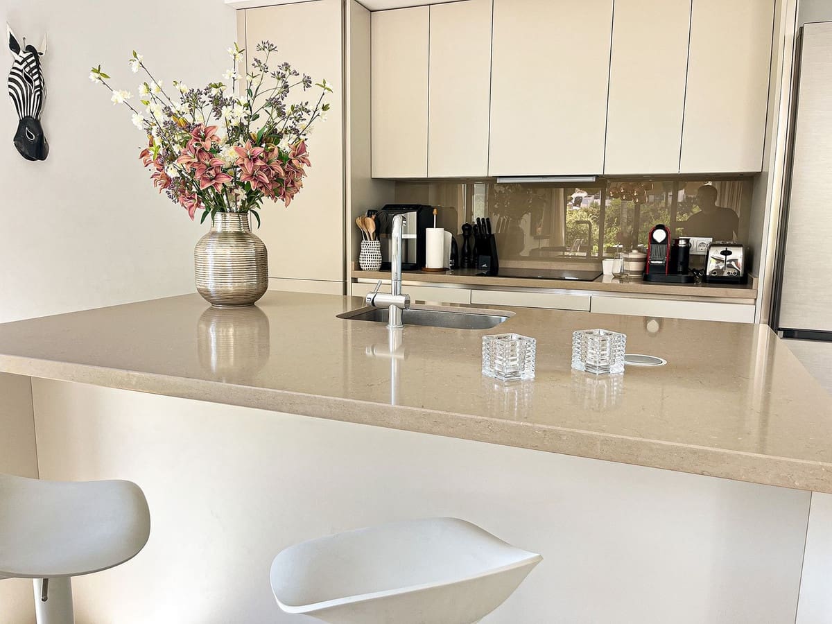 5 makuuhuone Paritalo myytävänä paikassa Cabopino mukana uima-altaan 
autotalli - 1 695 000 € (Ref: 9267756)