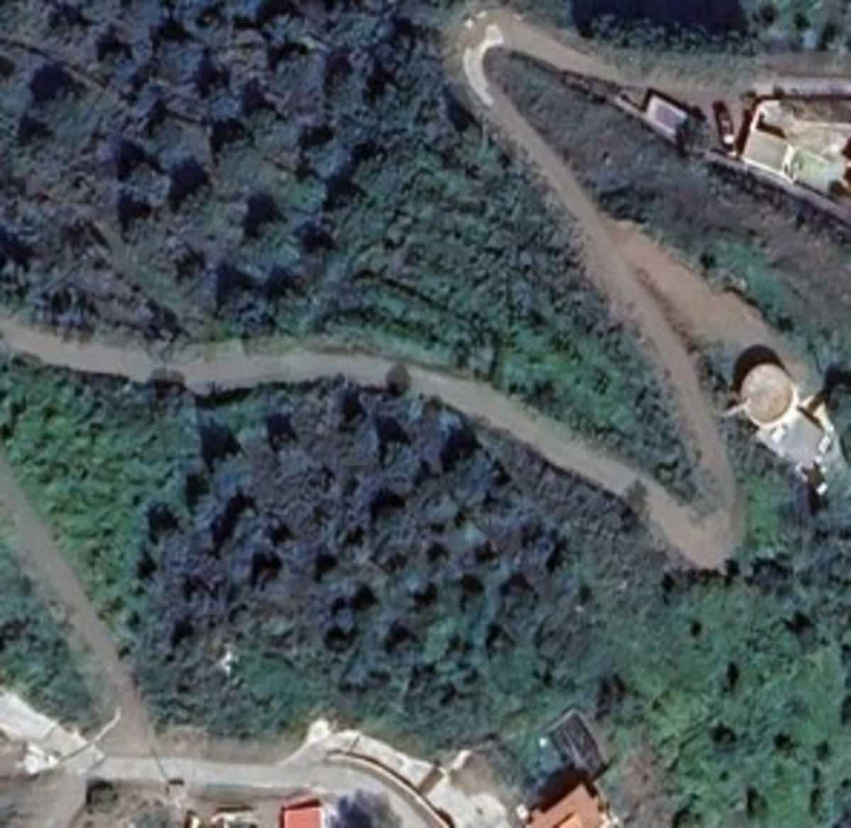 Ubebygd land til salgs i Torrox - € 60 000 (Ref: 9404536)