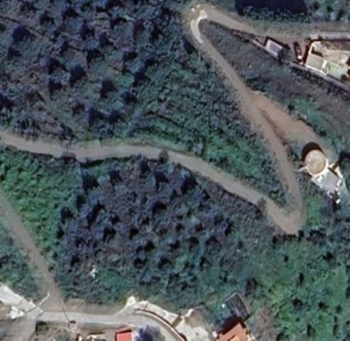 Ubebygd land til salgs i Torrox - € 60 000 (Ref: 9404536)