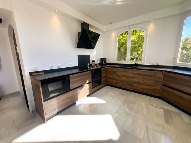 3 Zimmer Villa zu verkaufen in Mijas Golf, Mijas mit Pool Garage - 1.195.000 € (Ref: 9474360)