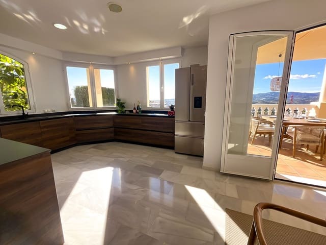 3 sypialnia Willa na sprzedaż w Mijas Golf, Mijas z basenem garażem - 1 195 000 € (Ref: 9474360)