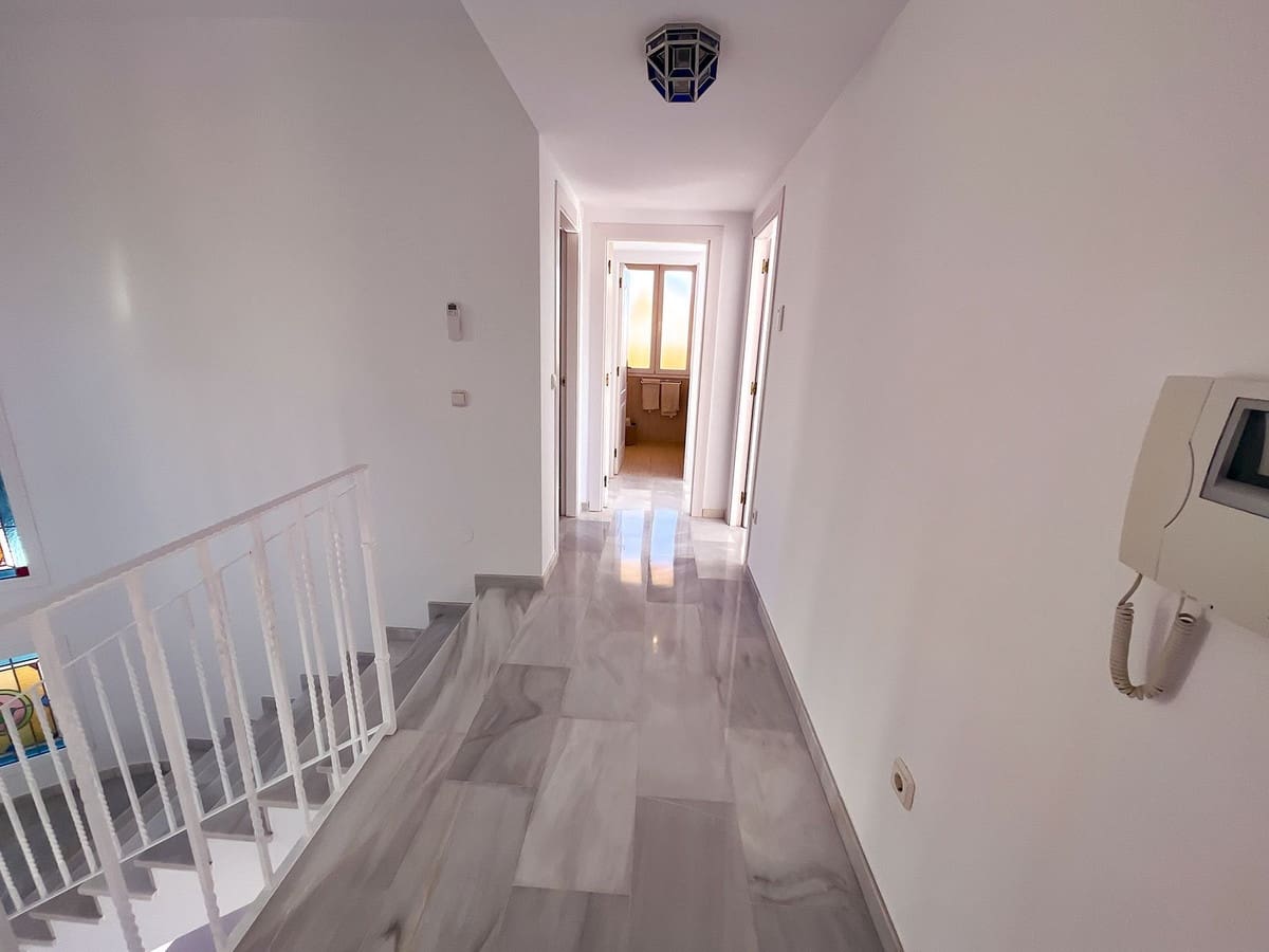 Chalet de 3 habitaciones en Mijas Golf en venta con piscina garaje - 1.195.000 € (Ref: 9474360)