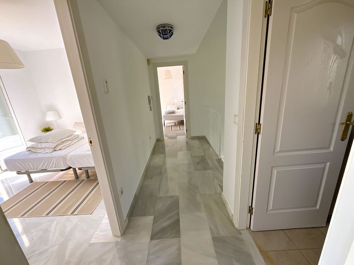 Chalet de 3 habitaciones en Mijas Golf en venta con piscina garaje - 1.195.000 € (Ref: 9474360)