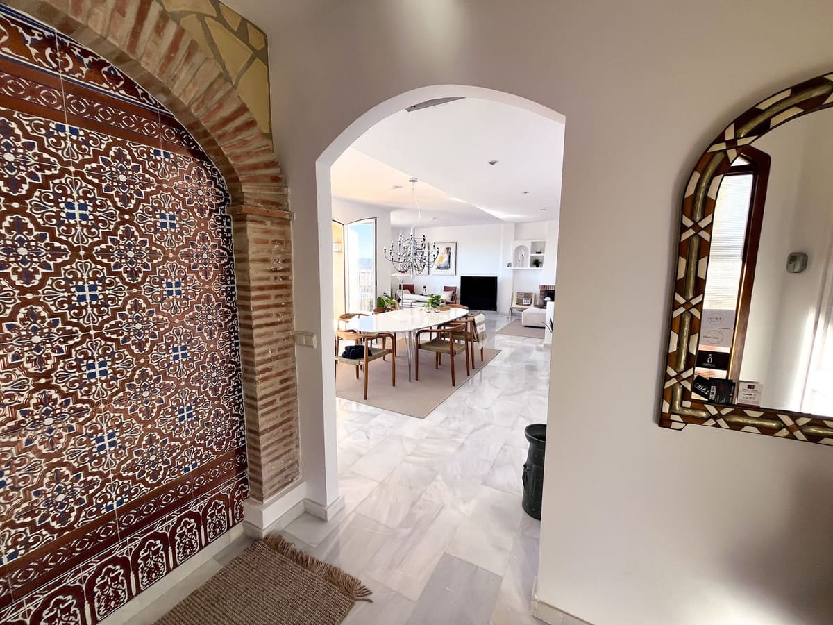 Chalet de 3 habitaciones en Mijas Golf en venta con piscina garaje - 1.195.000 € (Ref: 9474360)