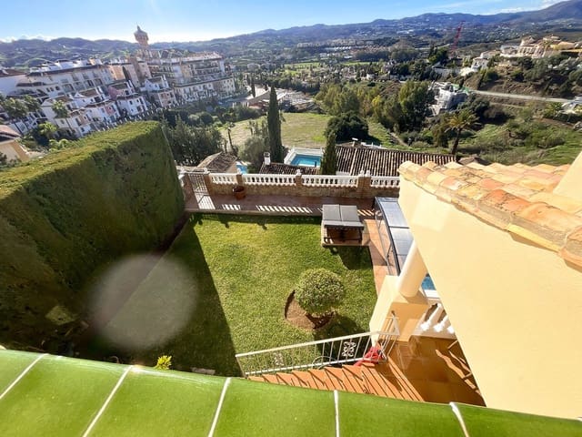 3 sovrum Villa till salu i Mijas Golf, Mijas med pool garage - 1 195 000 € (Ref: 9474360)