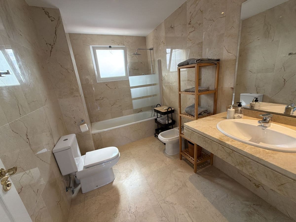 2 Zimmer Penthouse zu verkaufen in La Cala Hills mit Pool Garage - 389.000 € (Ref: 9937456)