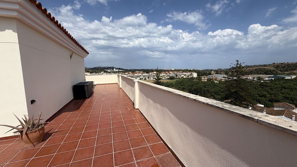 2 Zimmer Penthouse zu verkaufen in La Cala Hills mit Pool Garage - 389.000 € (Ref: 9937456)