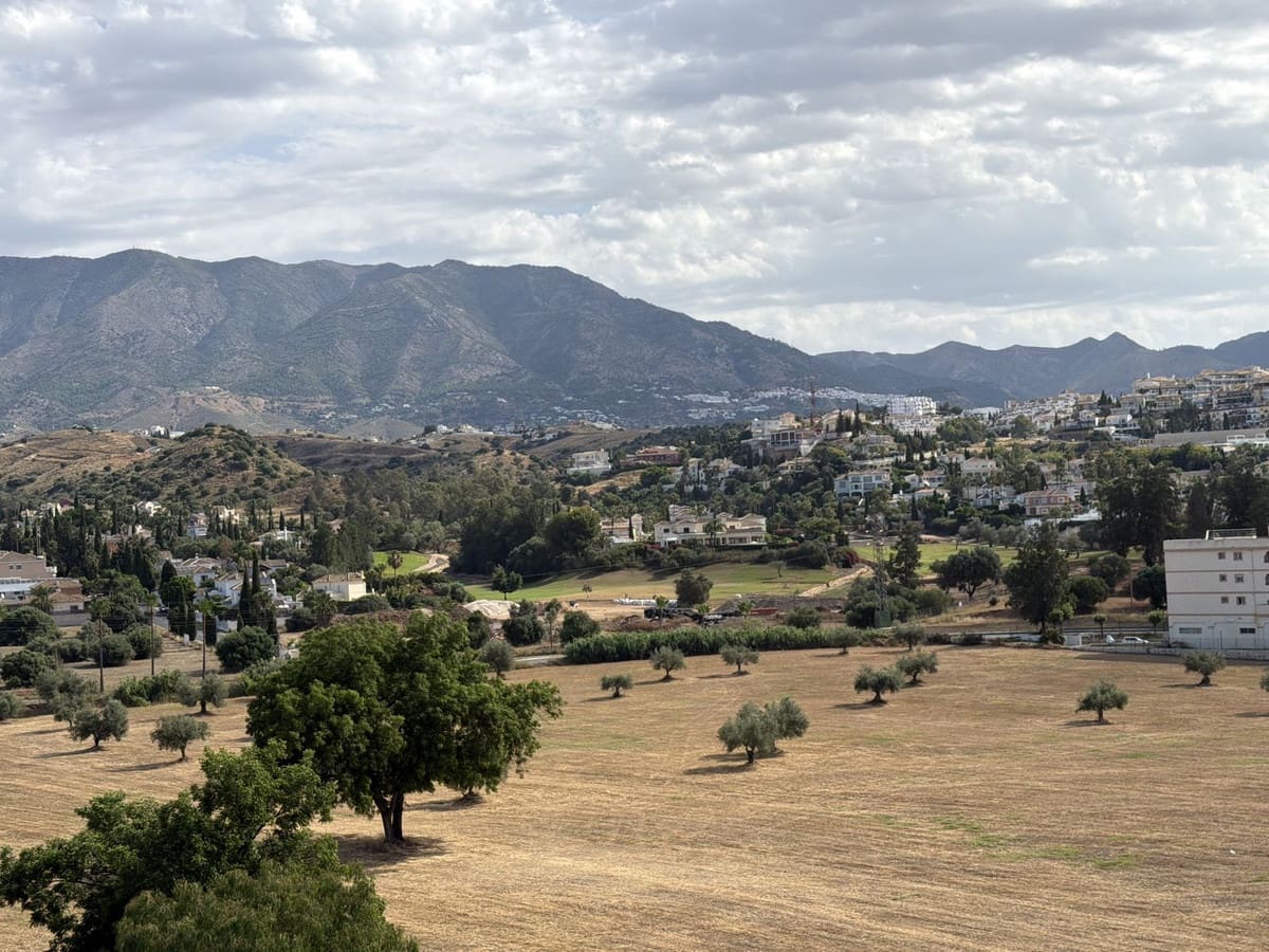 2 Zimmer Penthouse zu verkaufen in La Cala Hills mit Pool Garage - 389.000 € (Ref: 9937456)