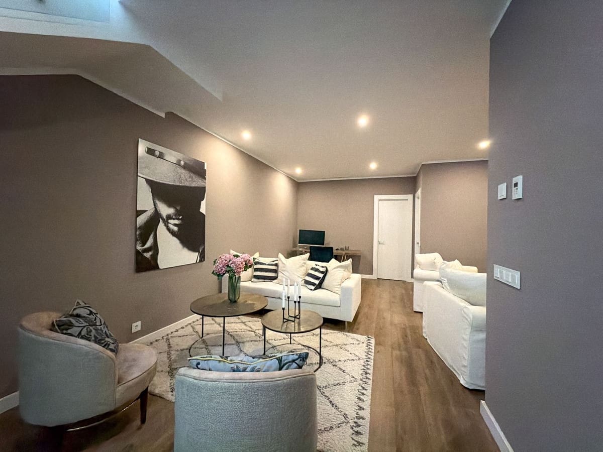 5 slaapkamer Halfvrijstaande villa te koop in Cabopino met zwembad garage - € 1.475.000 (Ref: 9964537)