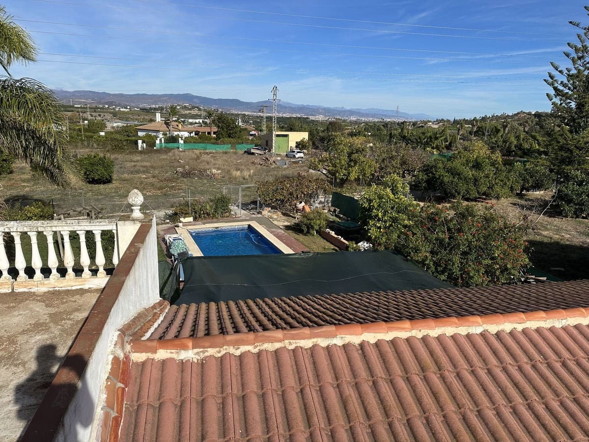 Finca/Casa Rural de 3 habitaciones en Alhaurín de la Torre en venta - 480.000 € (Ref: 8454097)