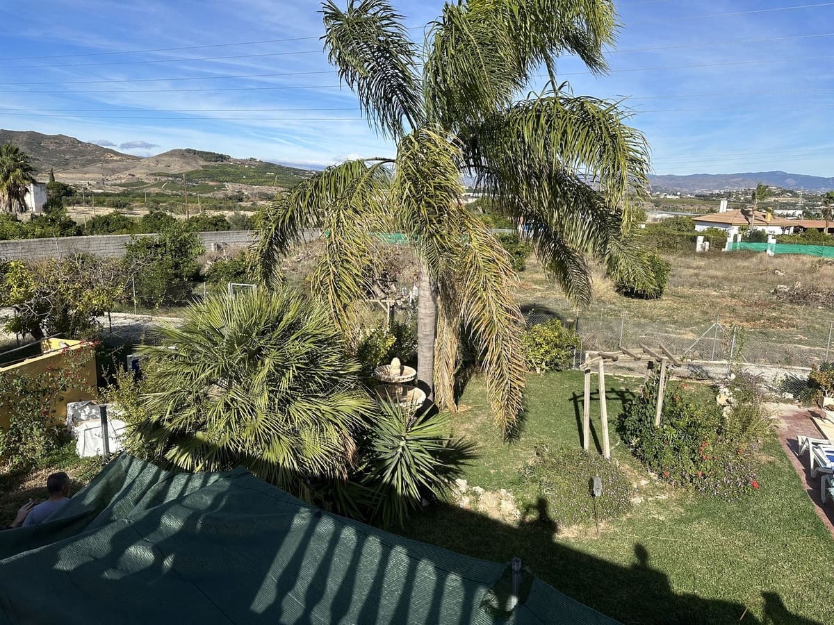 Finca/Casa Rural de 3 habitaciones en Alhaurín de la Torre en venta - 480.000 € (Ref: 8454097)