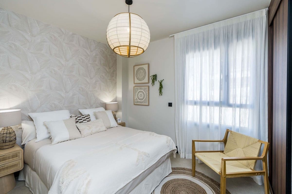 3 bedroom Penthouse for sale in Marbella with pool garage - € 950,000 (Ref: 8604903)