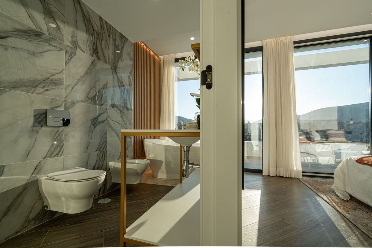 4 makuuhuone Huvila myytävänä paikassa La Cala Golf mukana uima-altaan - 849 000 € (Ref: 8604904)