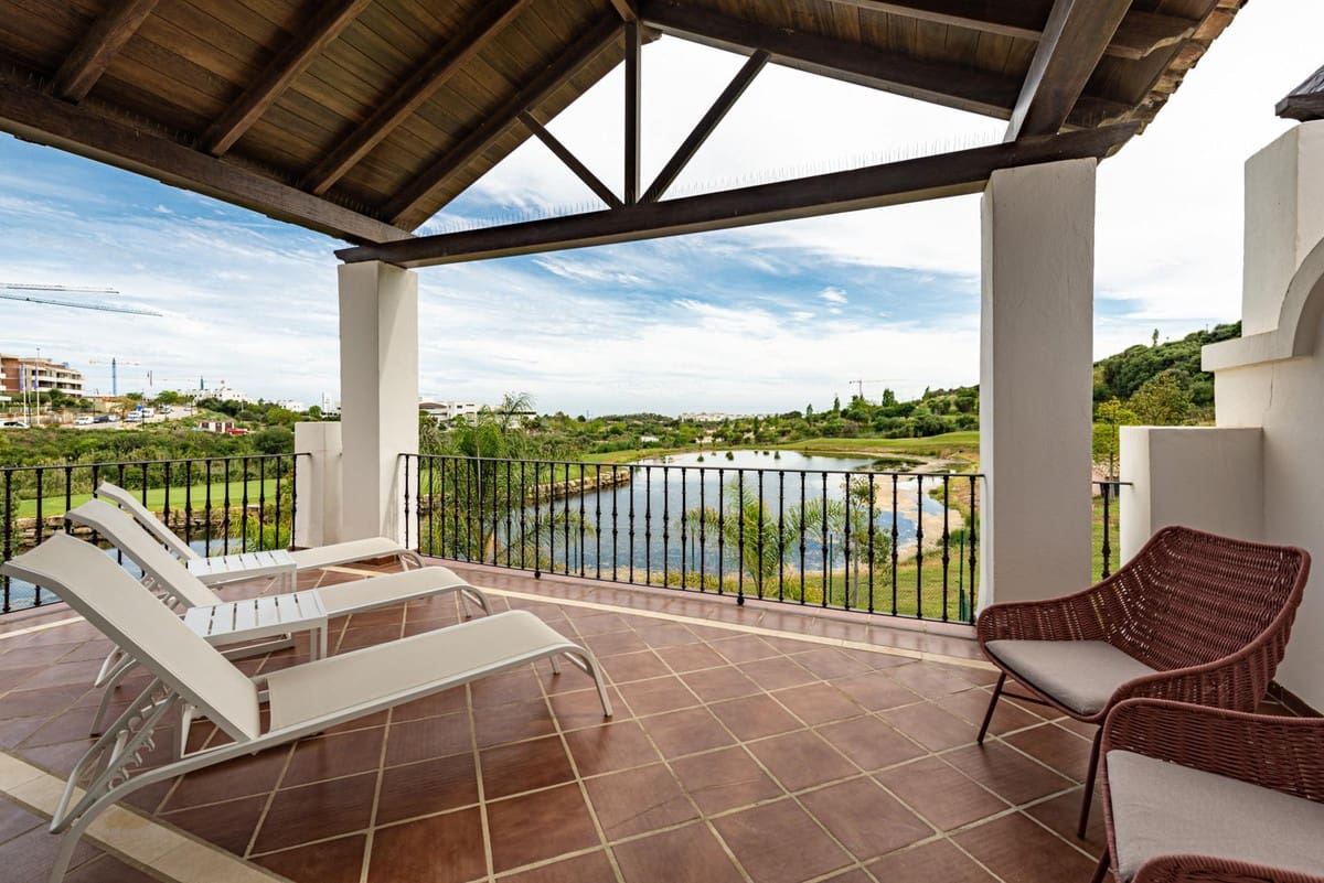 3 bedroom Semi-detached Villa for sale in Estepona with pool garage - € 718,693 (Ref: 8604905)