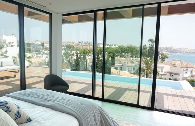 2 bedroom Apartment for sale in Estepona with pool garage - € 995,000 (Ref: 8605686)