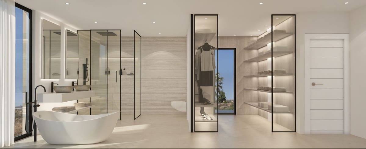 5 bedroom Villa for sale in Mijas Costa with garage - € 2,760,000 (Ref: 8615739)