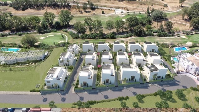 3 slaapkamer Villa te koop in Estepona - € 1.017.500 (Ref: 8633592)