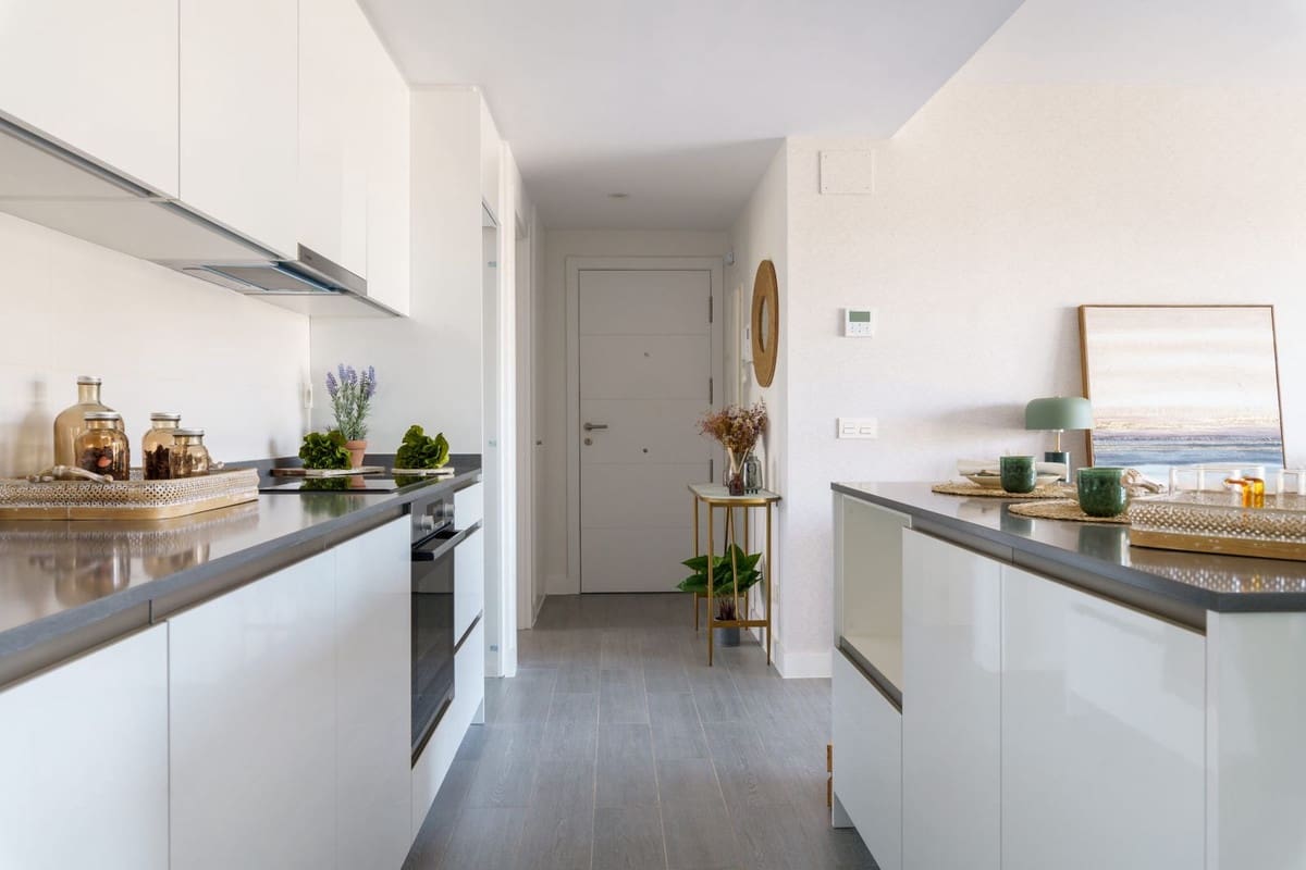 4 chambre Appartement à vendre à El Chaparral avec piscine garage - 742 600 € (Ref: 8637283)