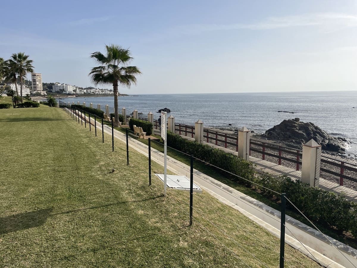 3 slaapkamer Appartement te koop in Calahonda met zwembad garage - € 475.000 (Ref: 8675197)