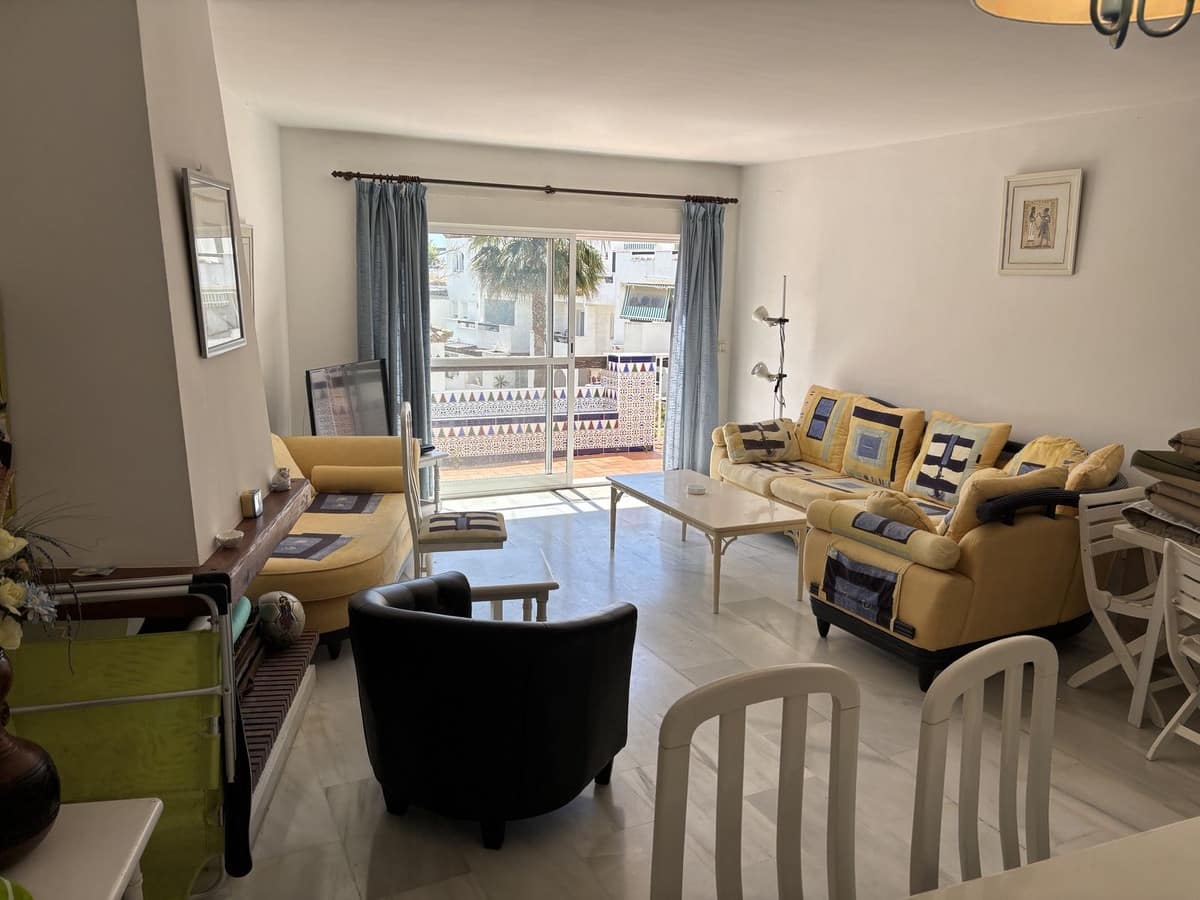 3 slaapkamer Appartement te koop in Calahonda met zwembad garage - € 475.000 (Ref: 8675197)