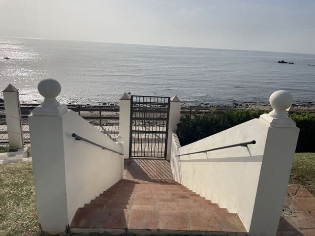 3 bedroom Apartment for sale in Calahonda, Mijas with pool garage - € 475,000 (Ref: 8675197)