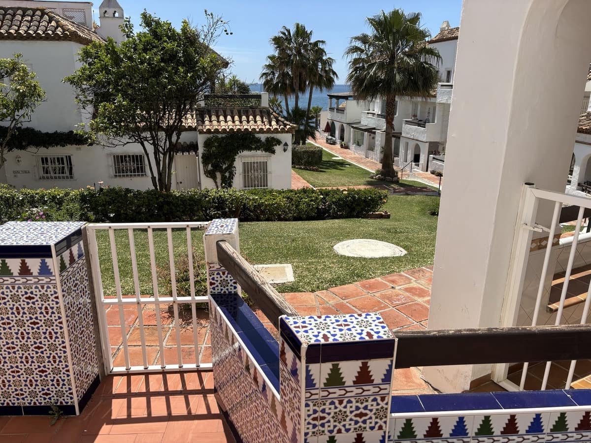 3 slaapkamer Appartement te koop in Calahonda met zwembad garage - € 475.000 (Ref: 8675197)