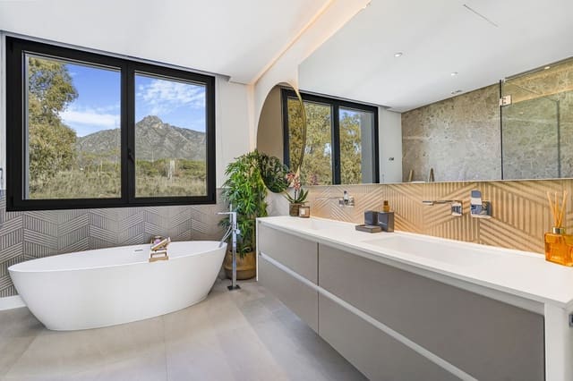 6 slaapkamer Villa te koop in Marbella met zwembad garage - € 6.600.000 (Ref: 8683661)