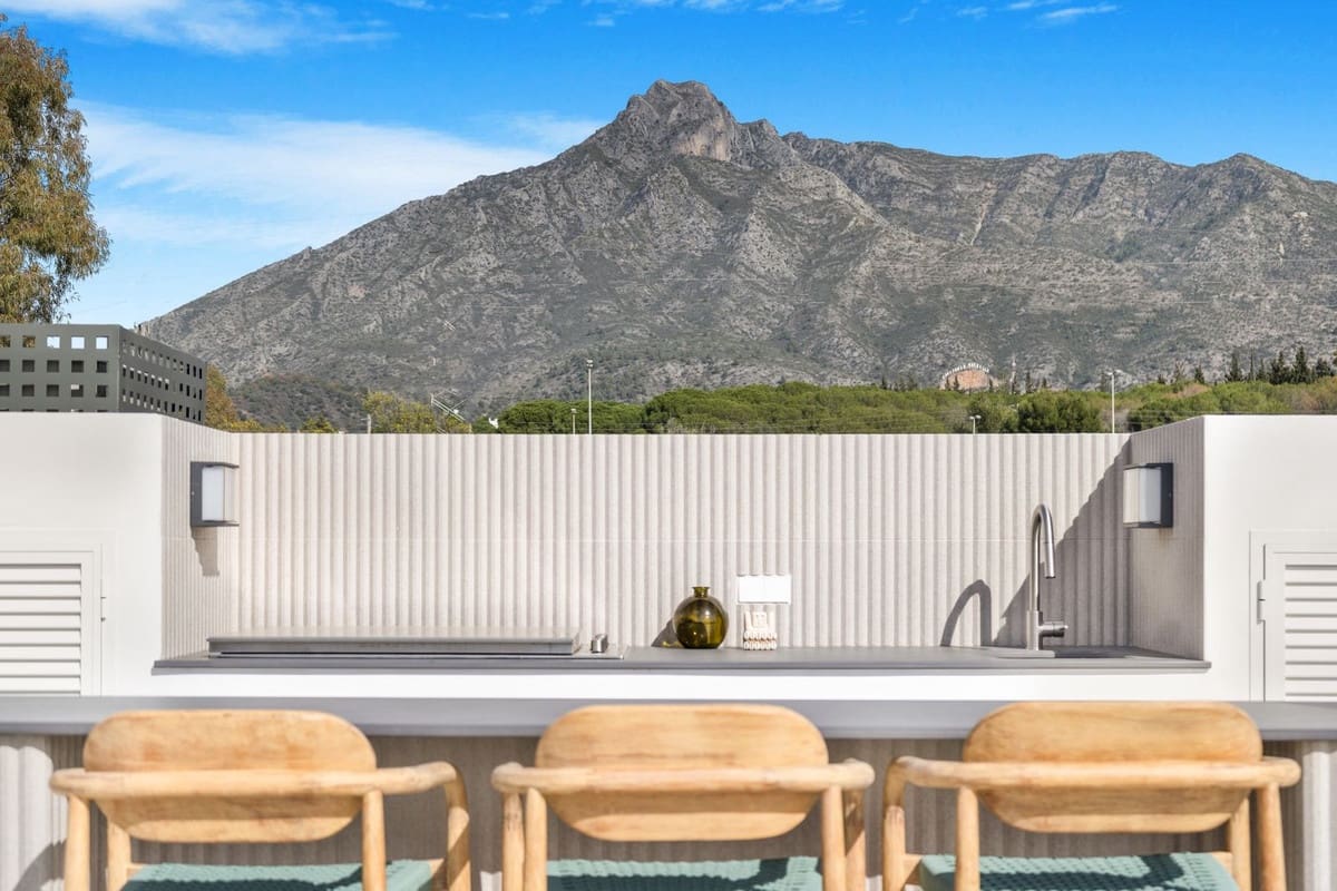 6 slaapkamer Villa te koop in Marbella met zwembad garage - € 6.600.000 (Ref: 8683661)