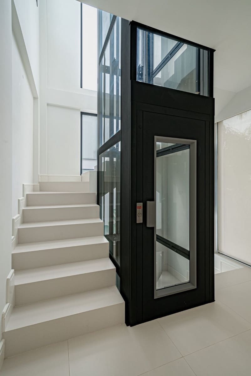 4 slaapkamer Villa te koop in Marbella met zwembad - € 3.750.000 (Ref: 8687099)