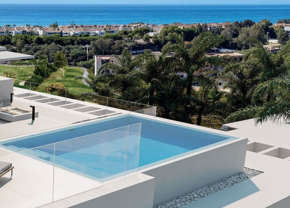 2 soverom Leilighet til salgs i Marbella med svømmebasseng - € 850 000 (Ref: 8693176)