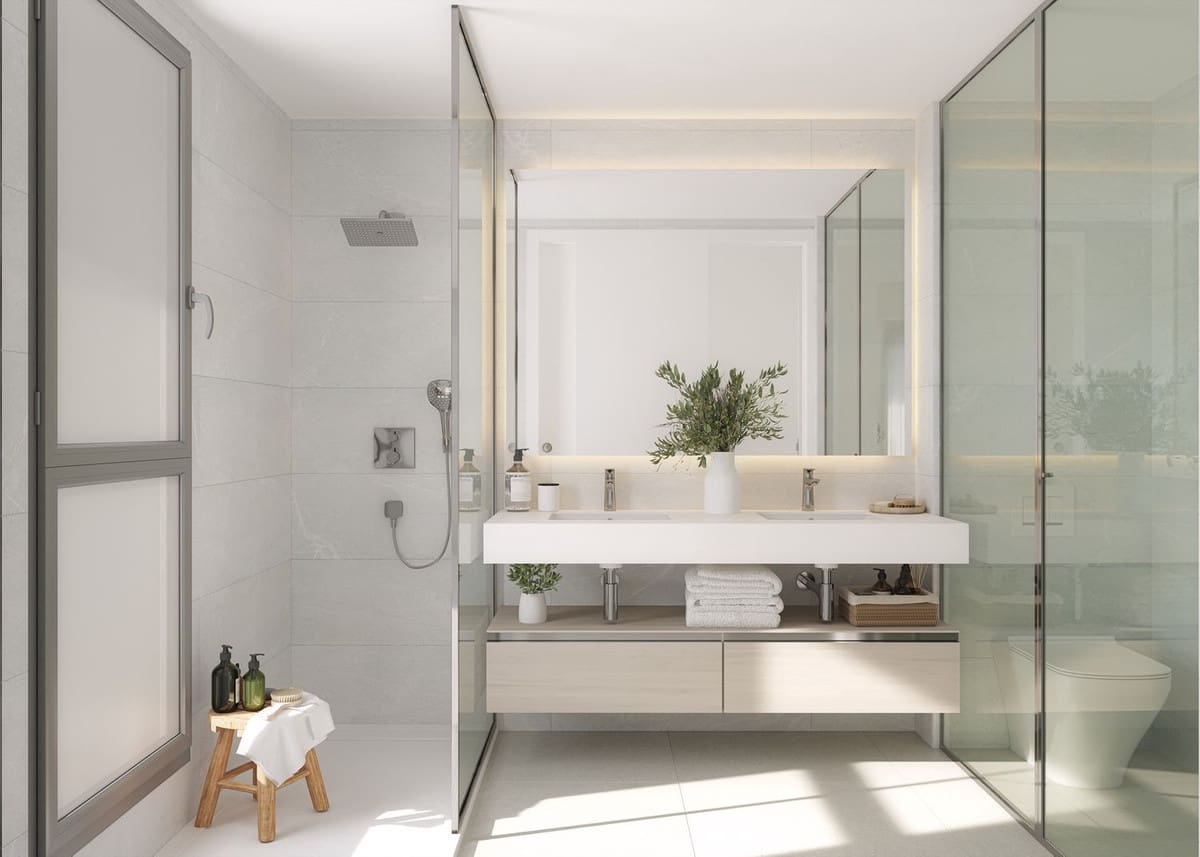 3 bedroom Apartment for sale in New Golden Mile with pool - € 672,000 (Ref: 8693253)