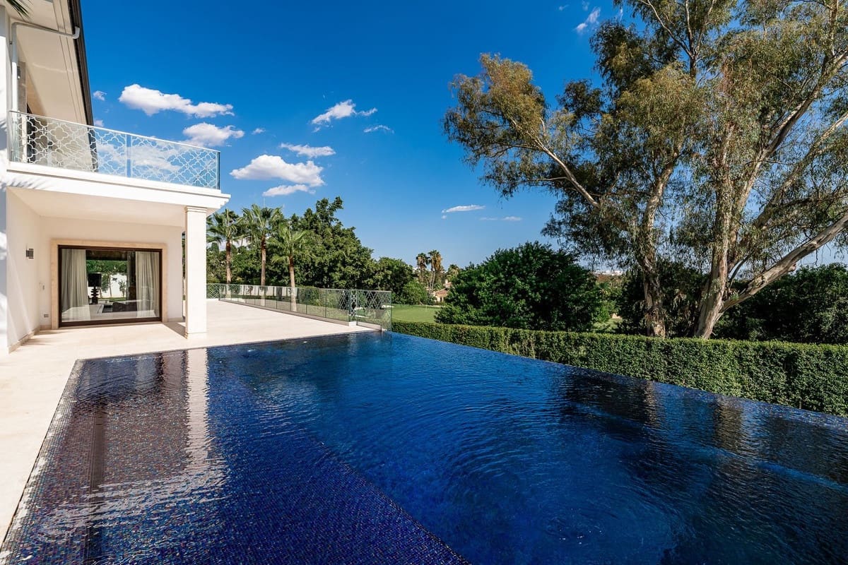 6 bedroom Villa for sale in Marbella with pool garage - € 7,500,000 (Ref: 8695794)